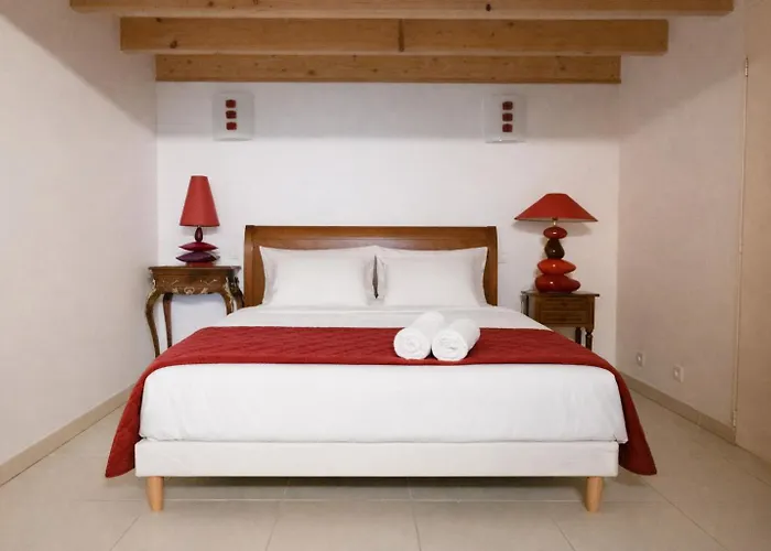 公寓 Loft Type Eiffel 8 Personnes Rue Du Palais 莱萨布勒-多洛讷