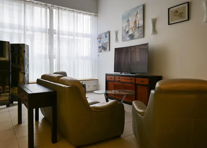 Loft Type Eiffel 8 Personnes Rue Du Palais *